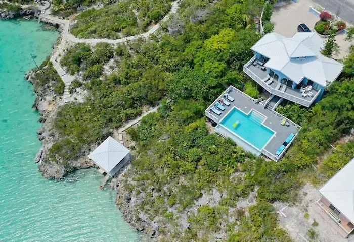 Neptune Villas Five Cays Settlement
