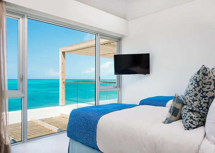 Beach Enclave North Shore Turtle Cove